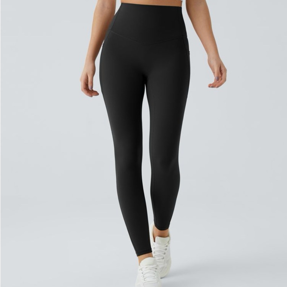 HALARA Black Ultra Sculpt Leggings- NWT